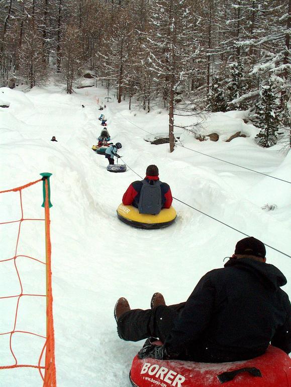 Wellness- Und Schneesporthotel Christiania Saas-Almagell Zewnętrze zdjęcie