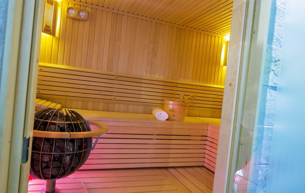 Wellness- Und Schneesporthotel Christiania Saas-Almagell Zewnętrze zdjęcie