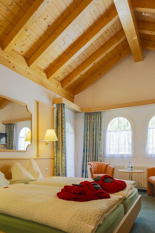 Wellness- Und Schneesporthotel Christiania Saas-Almagell Zewnętrze zdjęcie