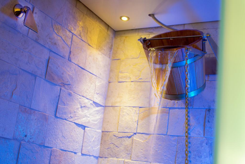 Wellness- Und Schneesporthotel Christiania Saas-Almagell Zewnętrze zdjęcie