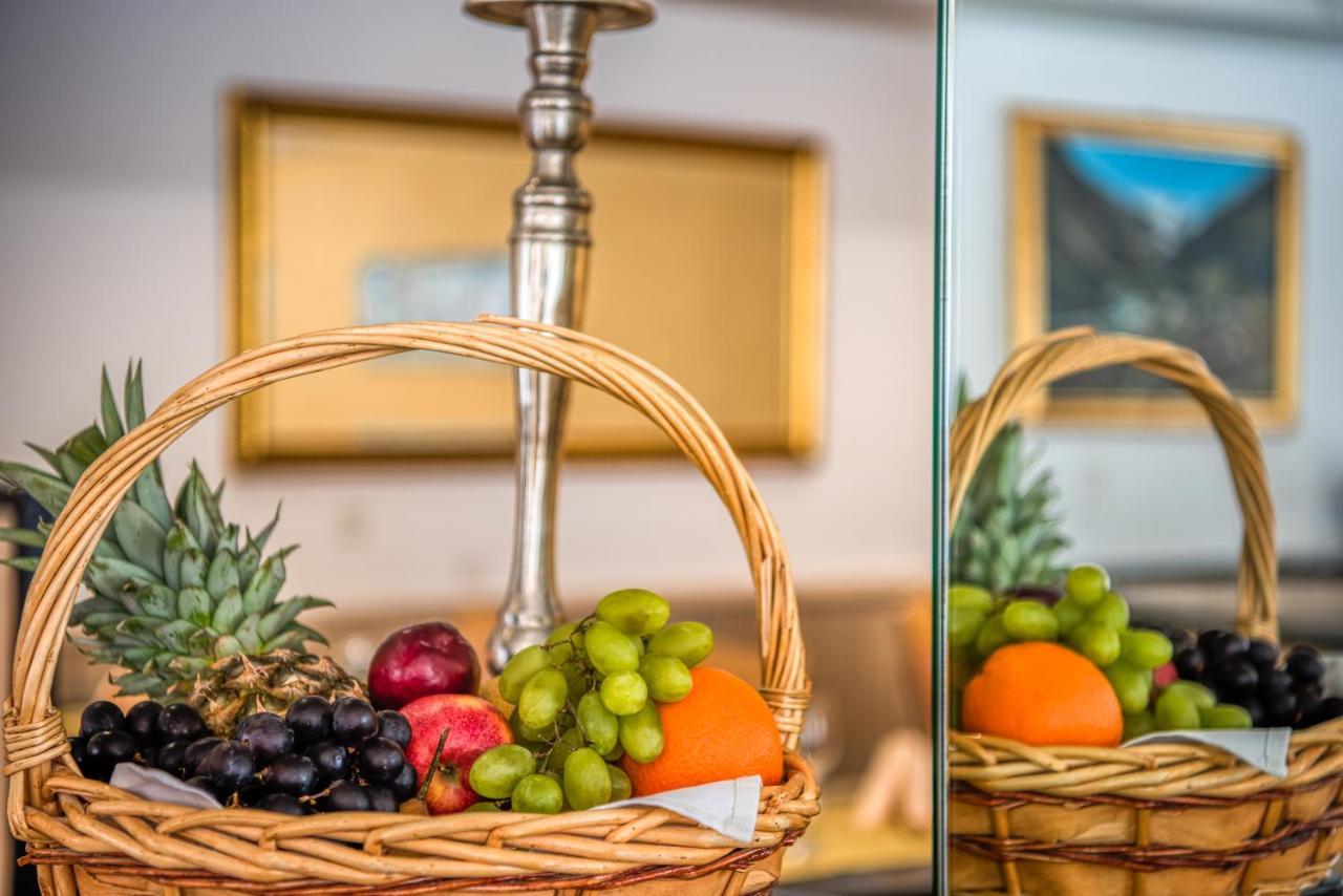 Wellness- Und Schneesporthotel Christiania Saas-Almagell Zewnętrze zdjęcie