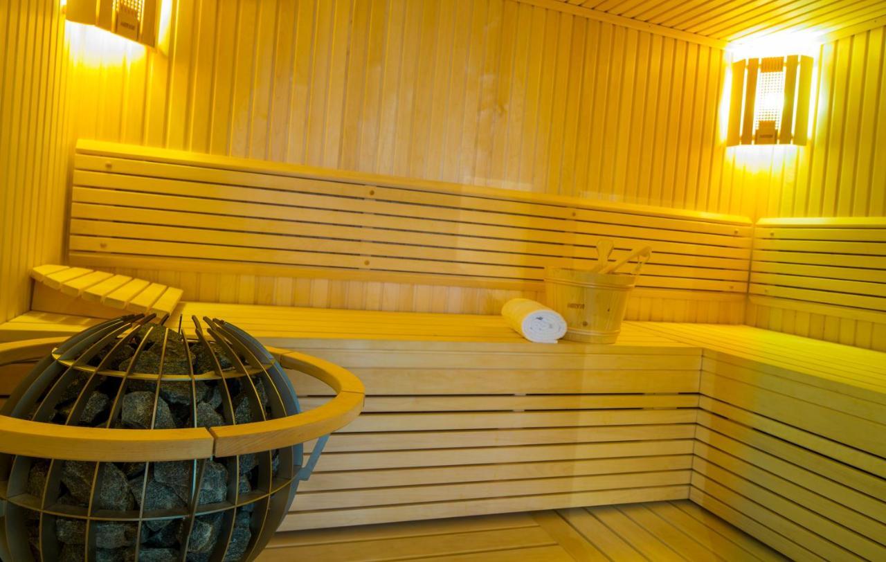 Wellness- Und Schneesporthotel Christiania Saas-Almagell Zewnętrze zdjęcie